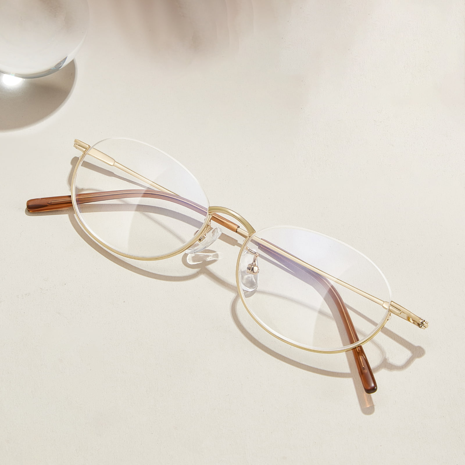 58201 Znakomite okulary aluminiowe z odwróconą półramką